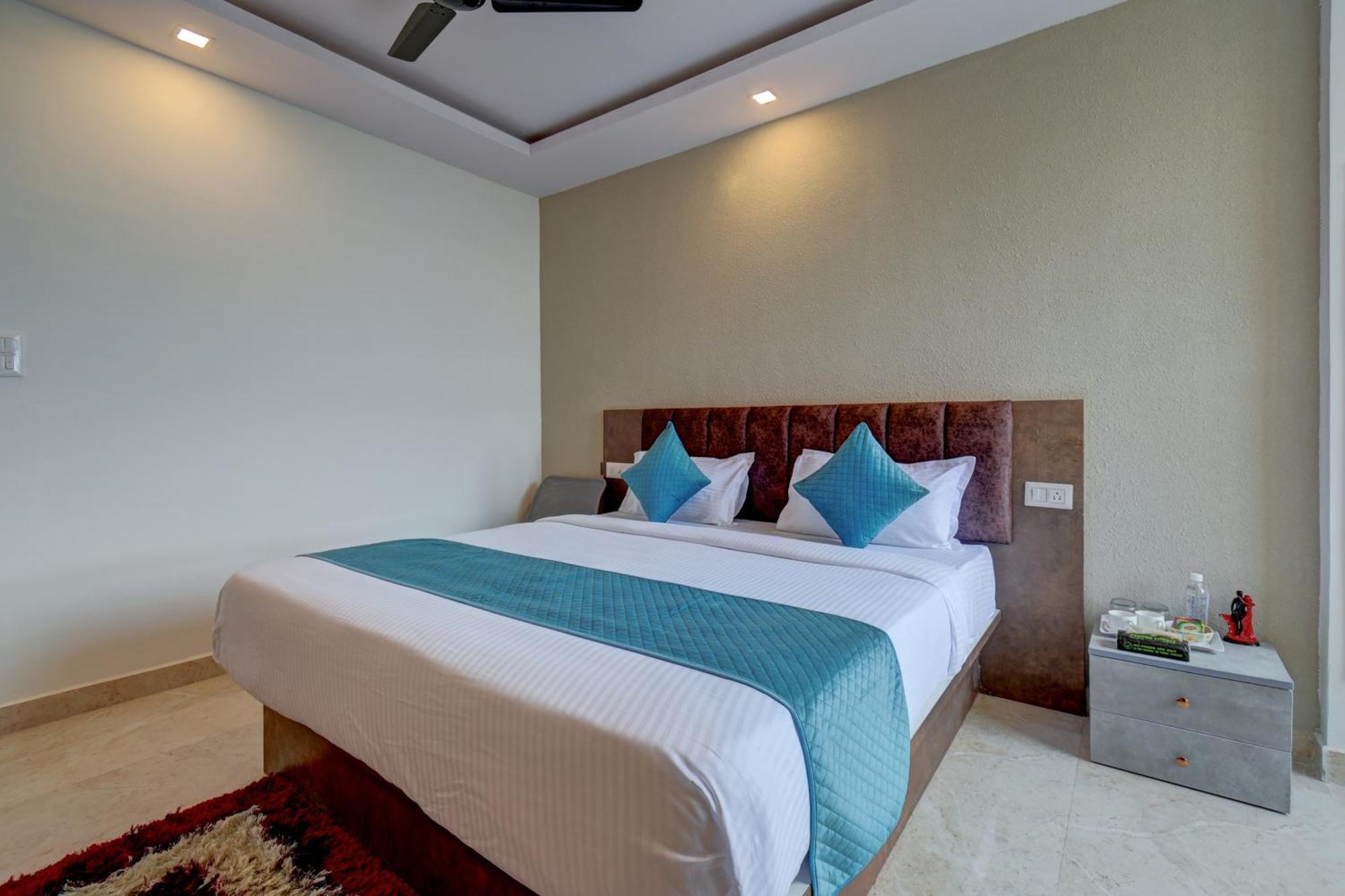 Hotel Cloud 9 Luxury Stay Mysore Luaran gambar