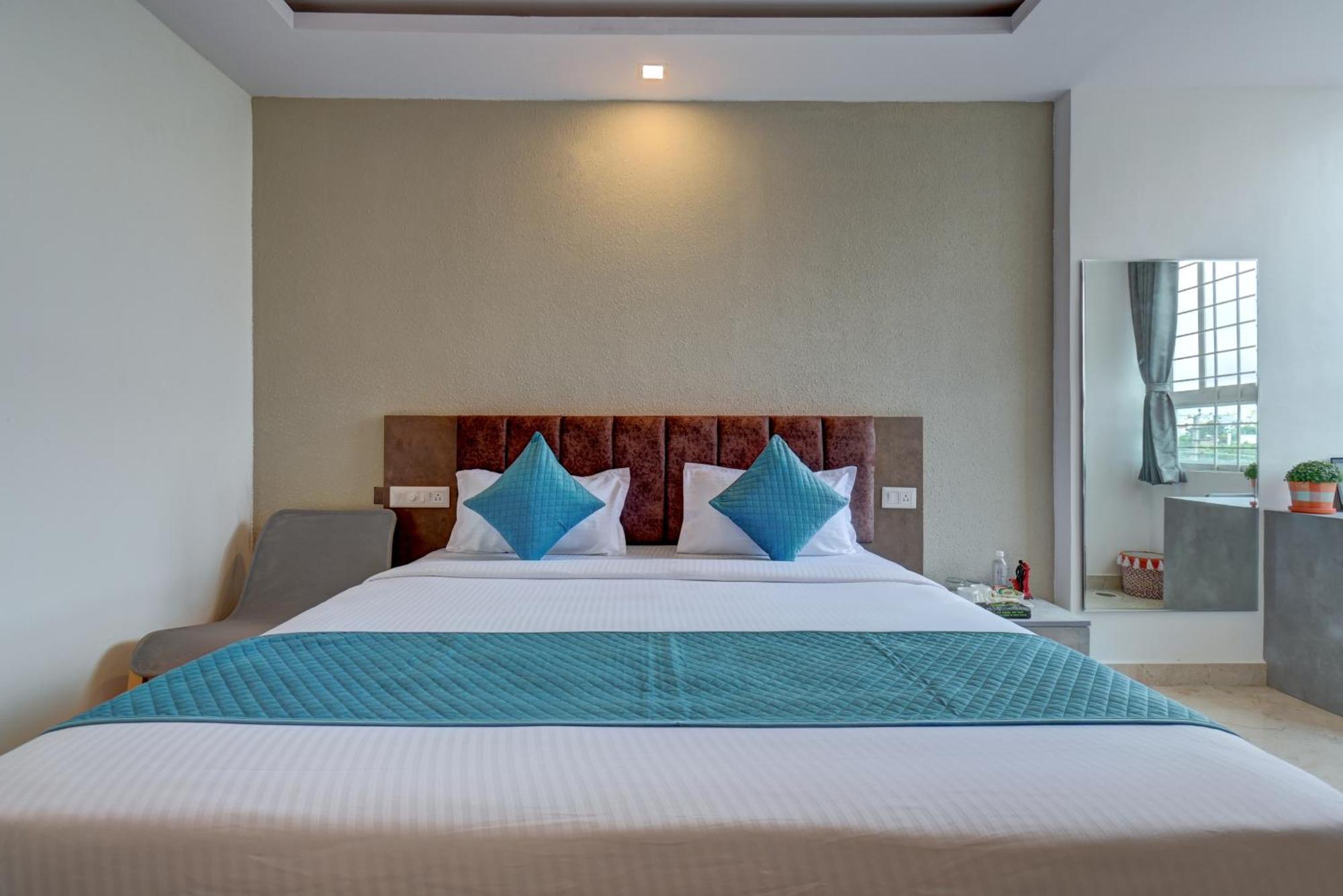 Hotel Cloud 9 Luxury Stay Mysore Luaran gambar