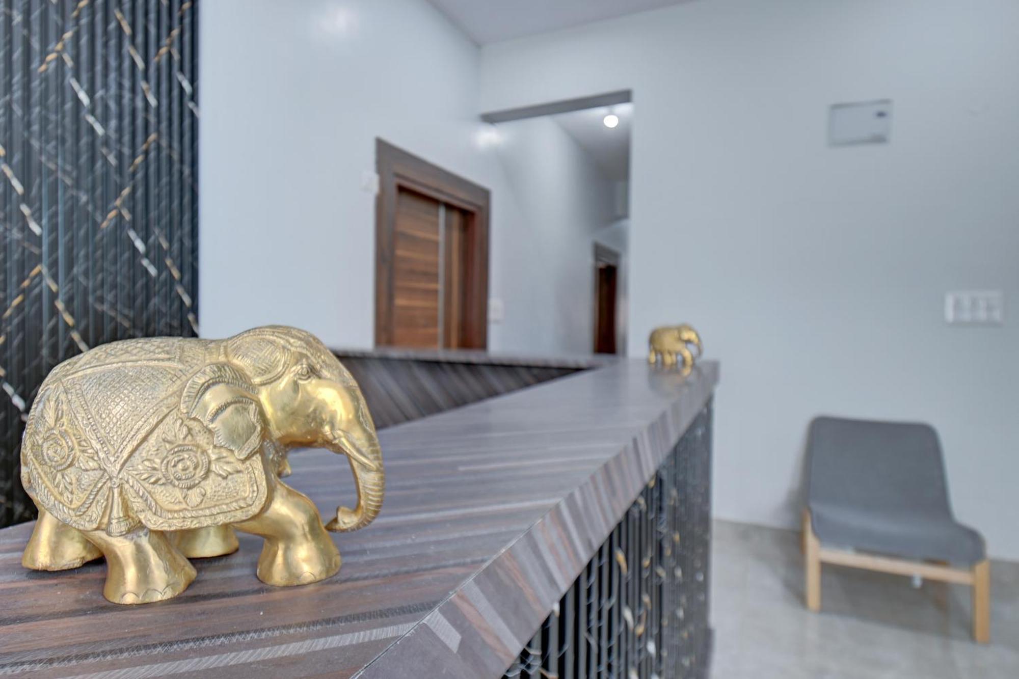 Hotel Cloud 9 Luxury Stay Mysore Luaran gambar