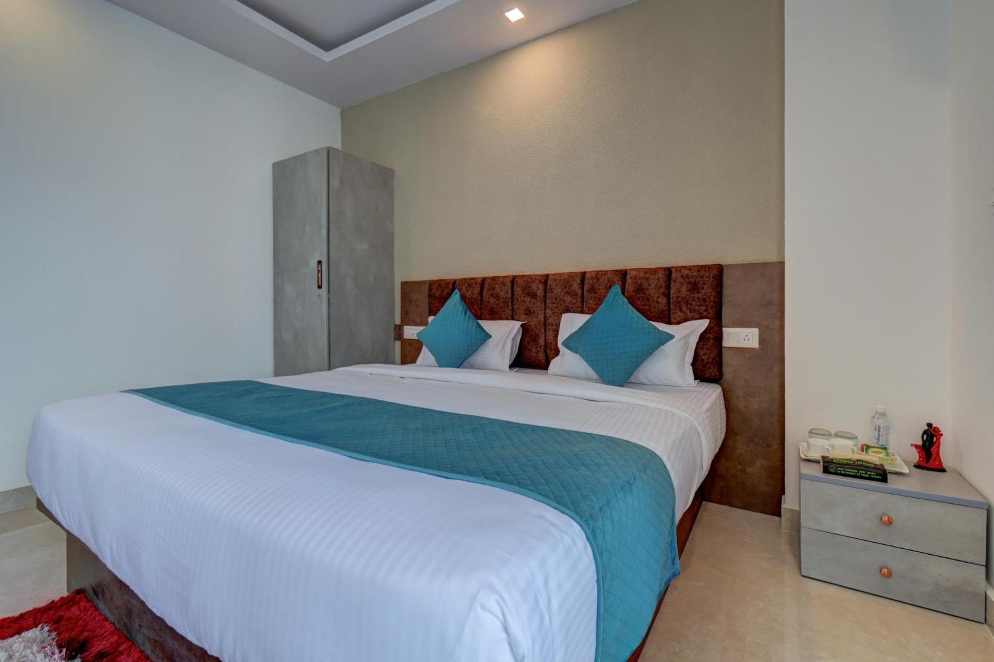 Hotel Cloud 9 Luxury Stay Mysore Luaran gambar