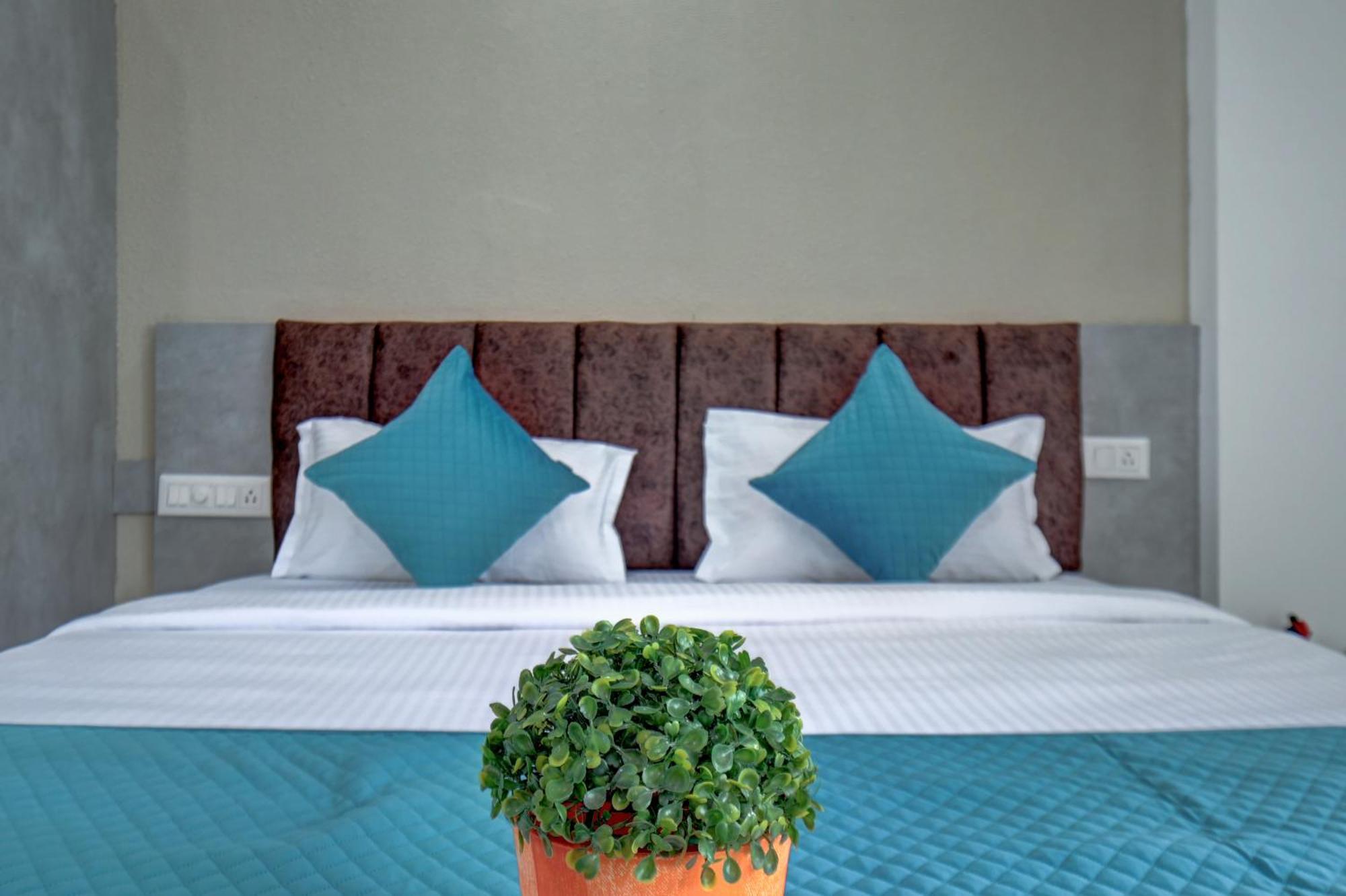 Hotel Cloud 9 Luxury Stay Mysore Luaran gambar