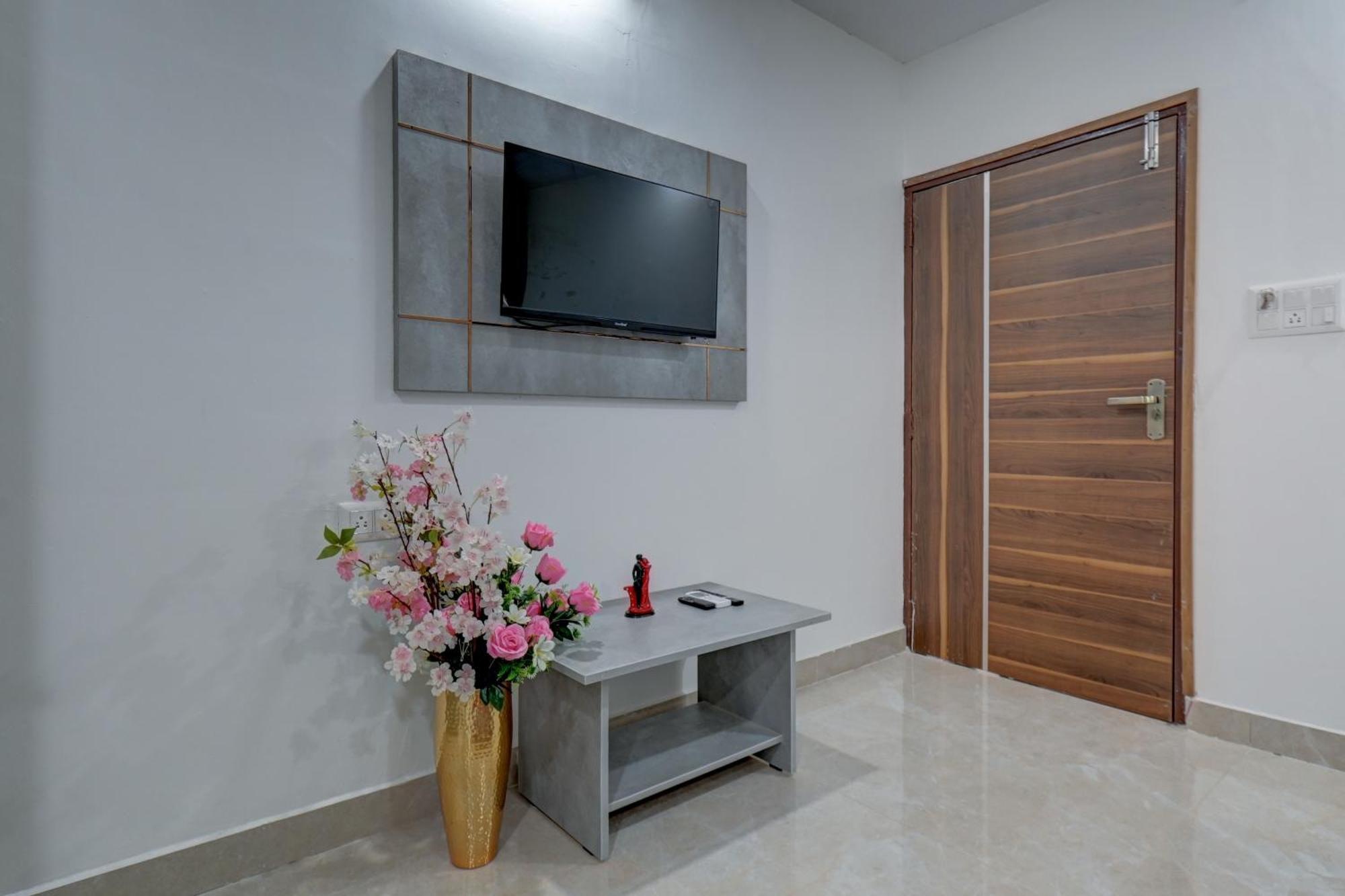 Hotel Cloud 9 Luxury Stay Mysore Luaran gambar
