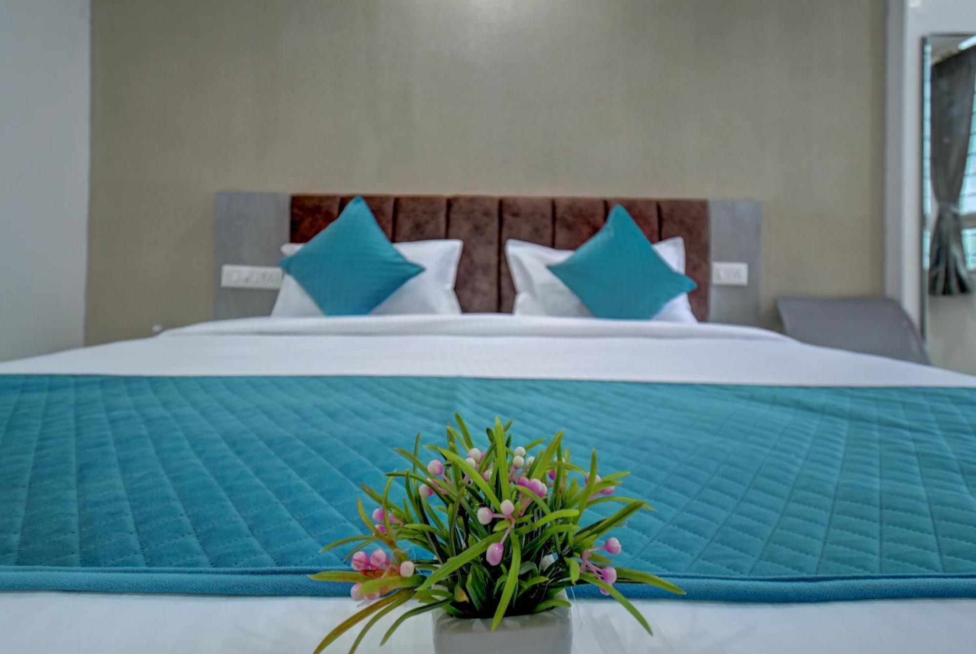 Hotel Cloud 9 Luxury Stay Mysore Luaran gambar