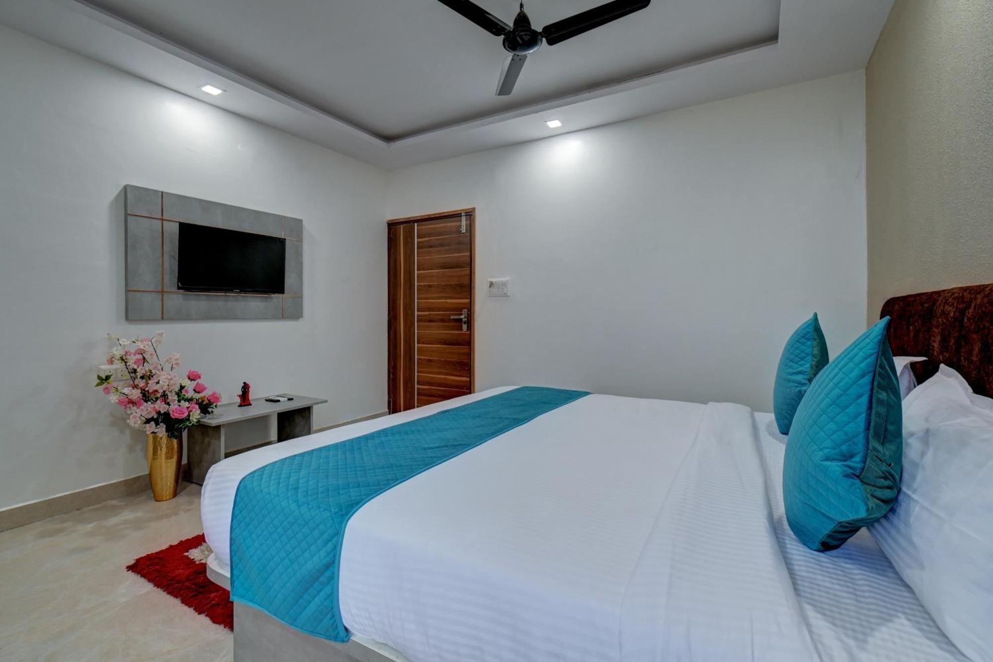 Hotel Cloud 9 Luxury Stay Mysore Luaran gambar